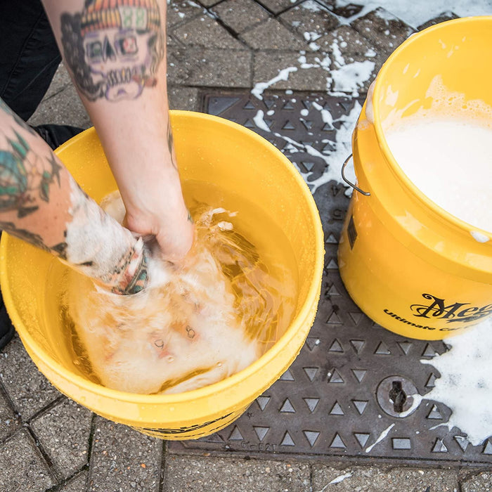 2x Meguiar's RG203 Yellow 5 US Gallon Bucket Meguiar's  - Dynamic Drive