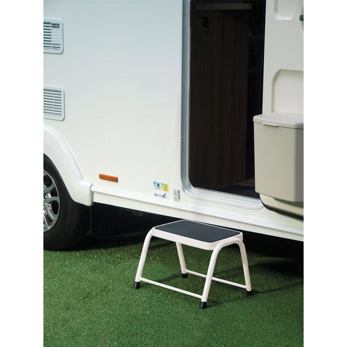 Single step in caravan white C020 Quest  - Dynamic Drive