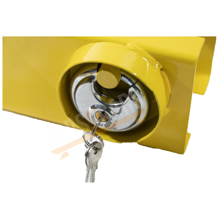 Universal Caravan Trailer Hitch Coupling Lock With Padlock 110Mm X 110Mm Leisurewize  - Dynamic Drive