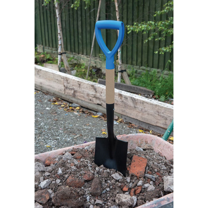 Silverline Wooden Square Head Micro Shovel 700mm 282518