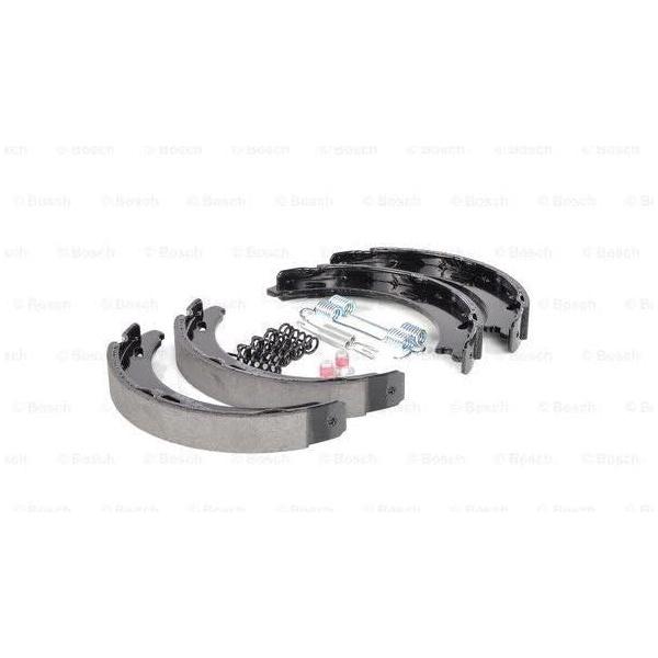 Bosch Brake Shoe Bs824 fits Mercedes-Benz C C180 Kompressor - 1.8 - 02-07 098648