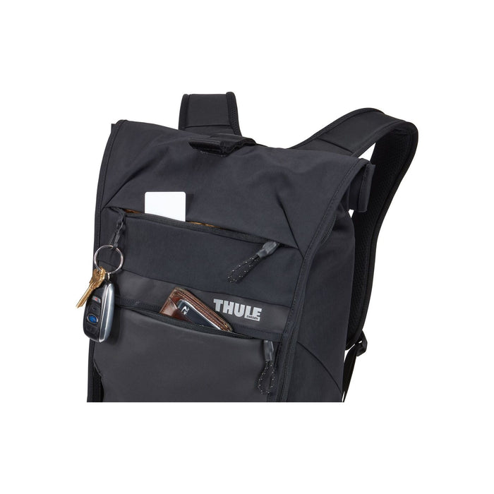 Thule Paramount commuter backpack 18L black Cycling backpack Thule  - Dynamic Drive