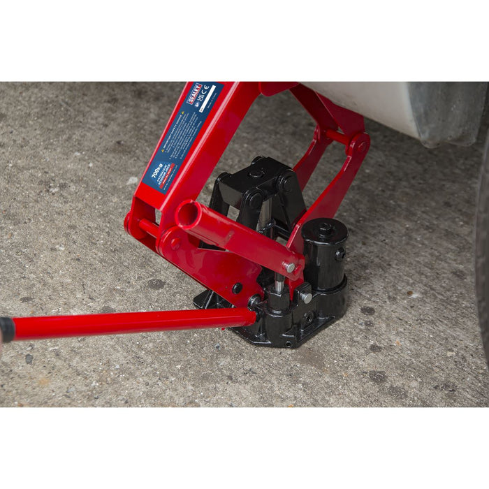 Sealey 700kg Hydraulic Scissor Jack in Case Emergency Car Lift Wind Up Garage Sealey  - Dynamic Drive