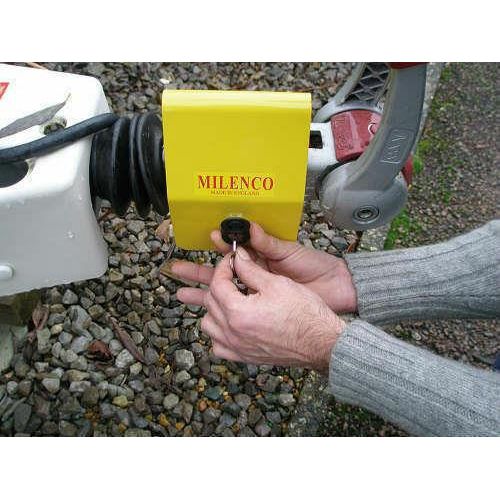 Milenco Lightweight Caravan Hitchlock Milenco  - Dynamic Drive